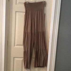 Stretchy Ruffle pants. Tan
